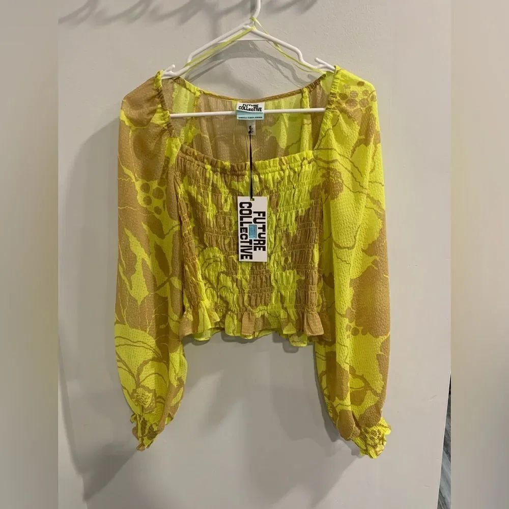 Yellow Smocked Ruffled Crop Blouse - Picture 7 of 7